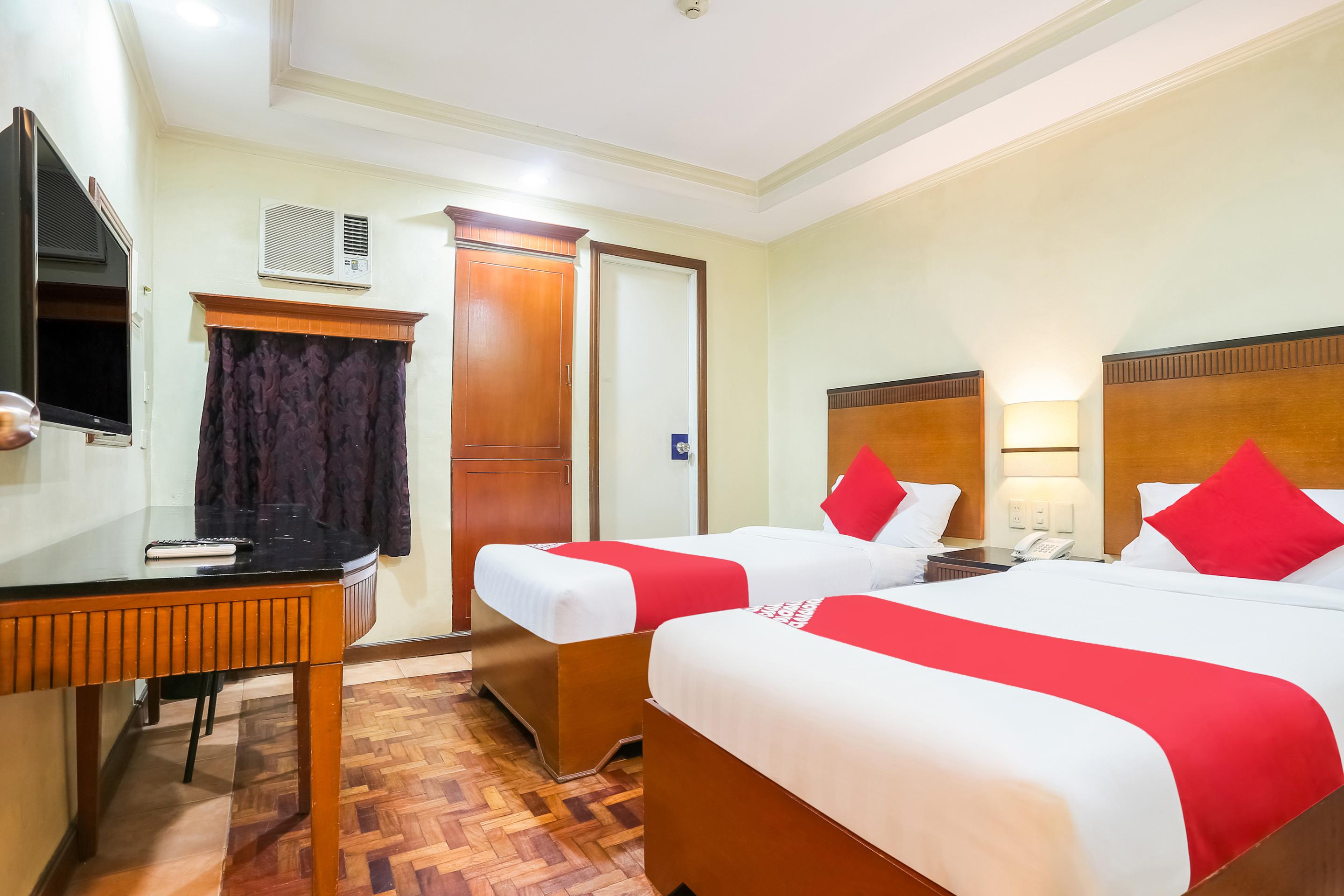 Royale Parc Inn & Suites Quezon City Zewnętrze zdjęcie