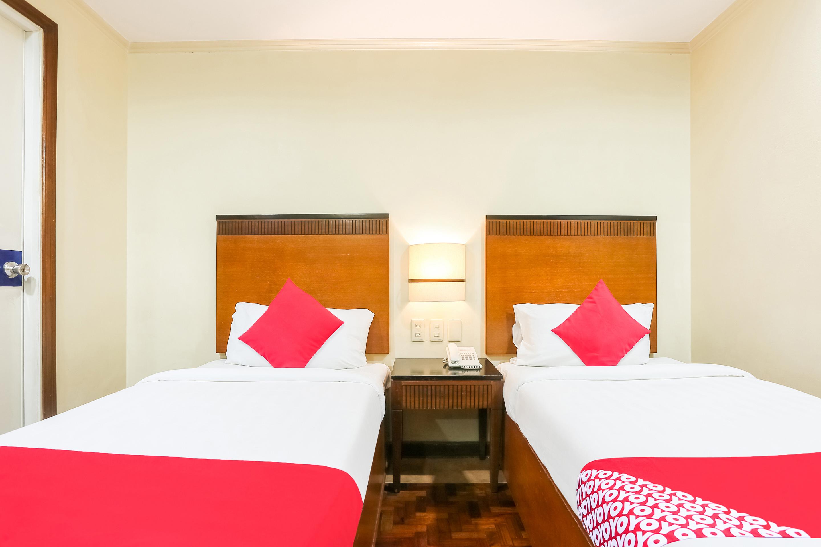 Royale Parc Inn & Suites Quezon City Zewnętrze zdjęcie