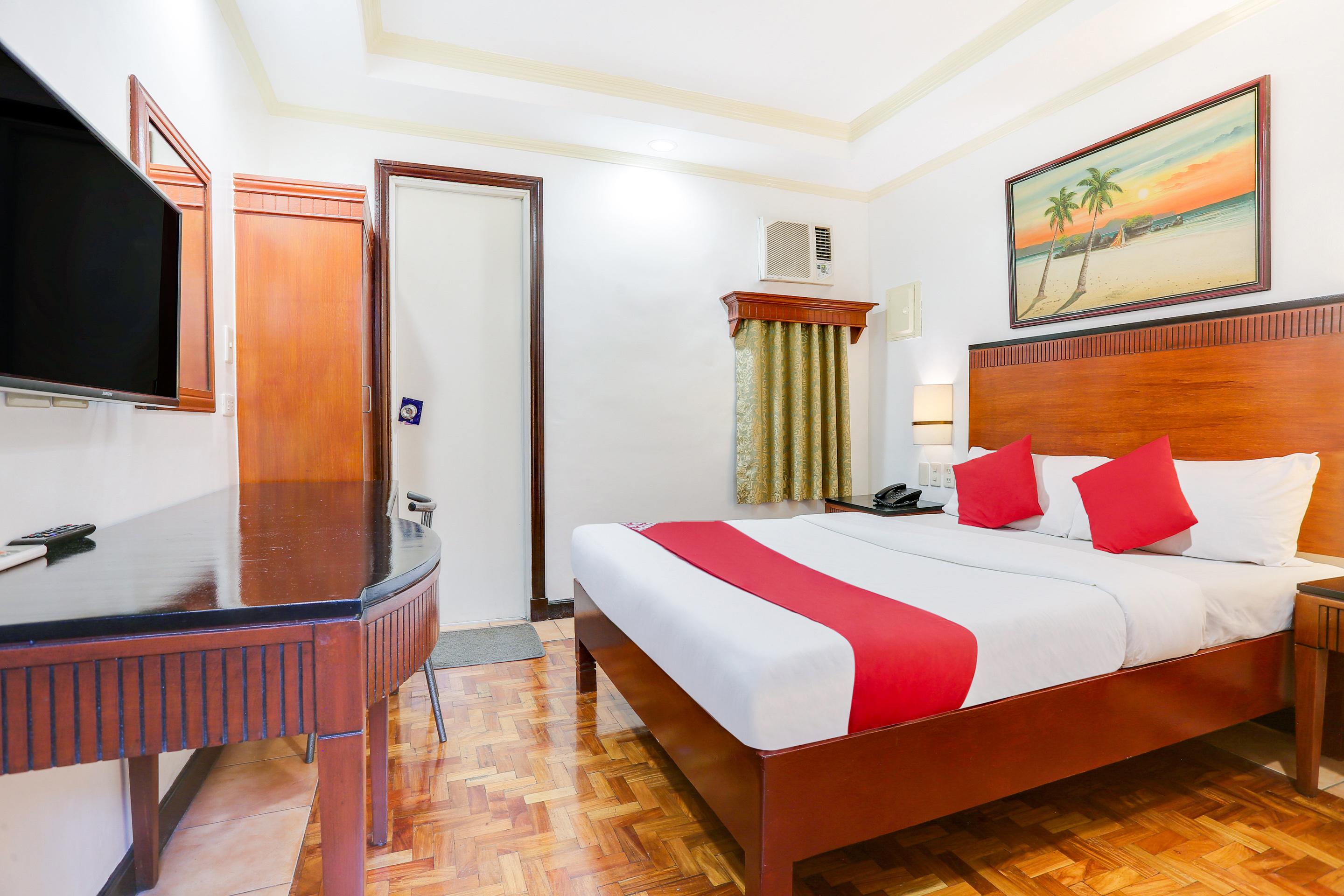 Royale Parc Inn & Suites Quezon City Zewnętrze zdjęcie