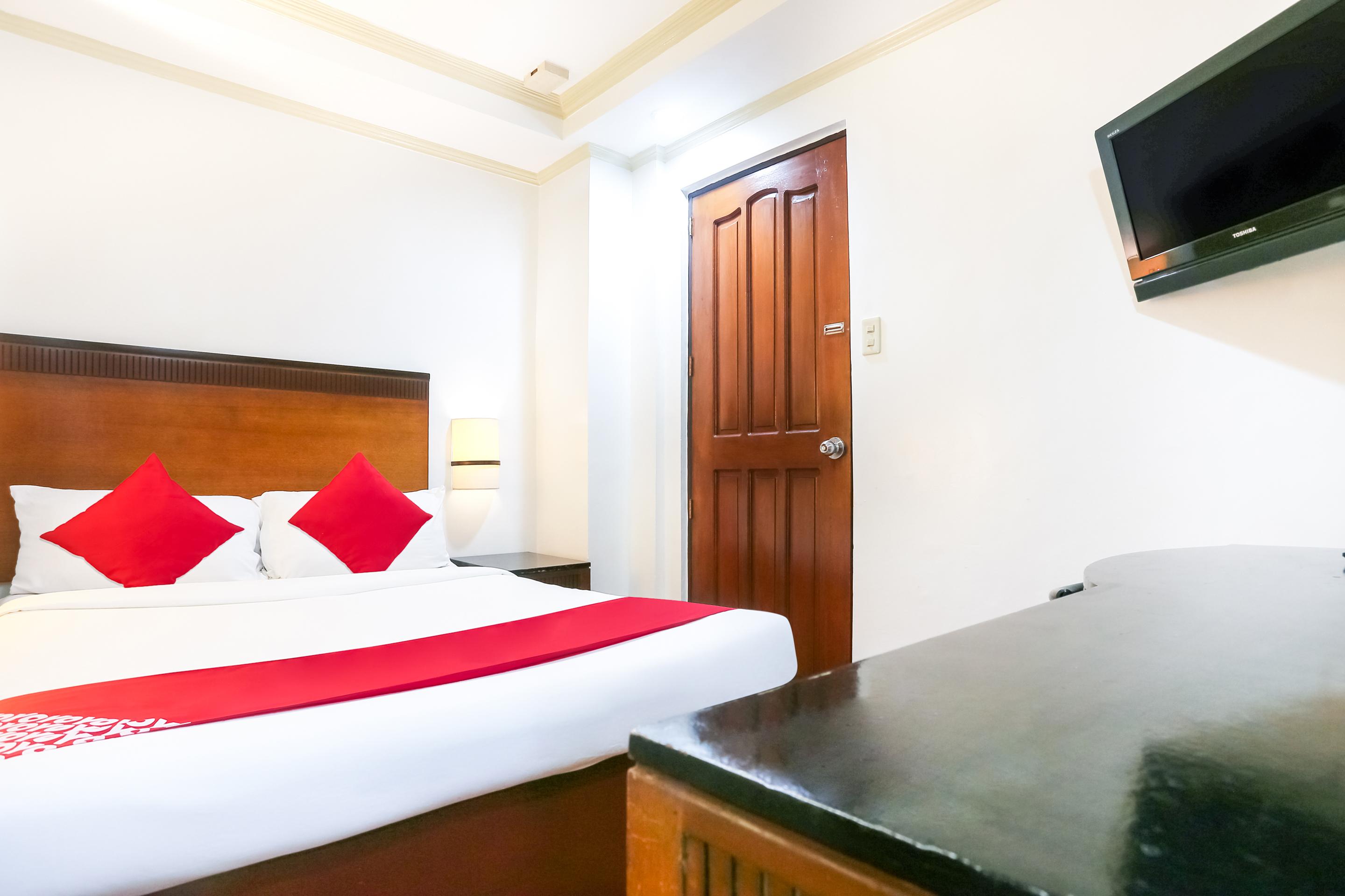 Royale Parc Inn & Suites Quezon City Zewnętrze zdjęcie