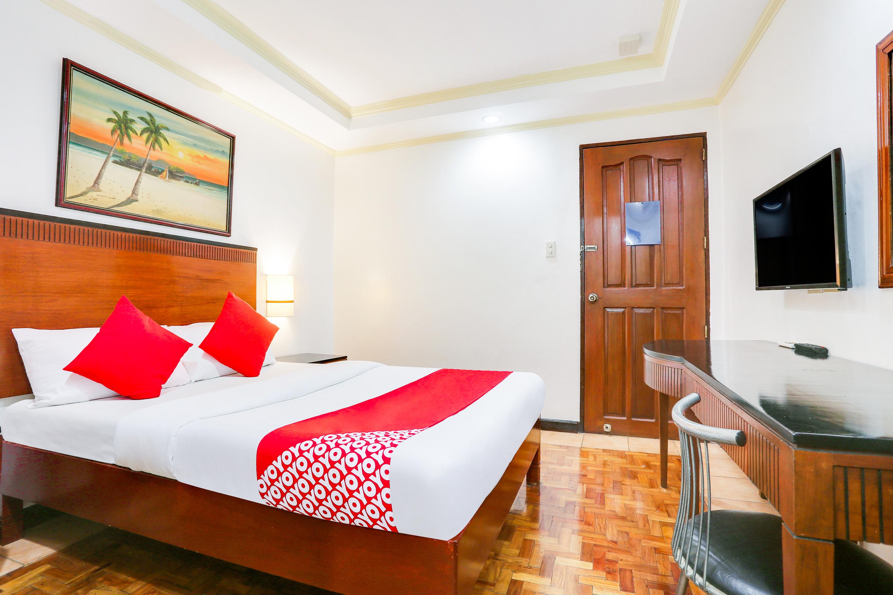 Royale Parc Inn & Suites Quezon City Zewnętrze zdjęcie