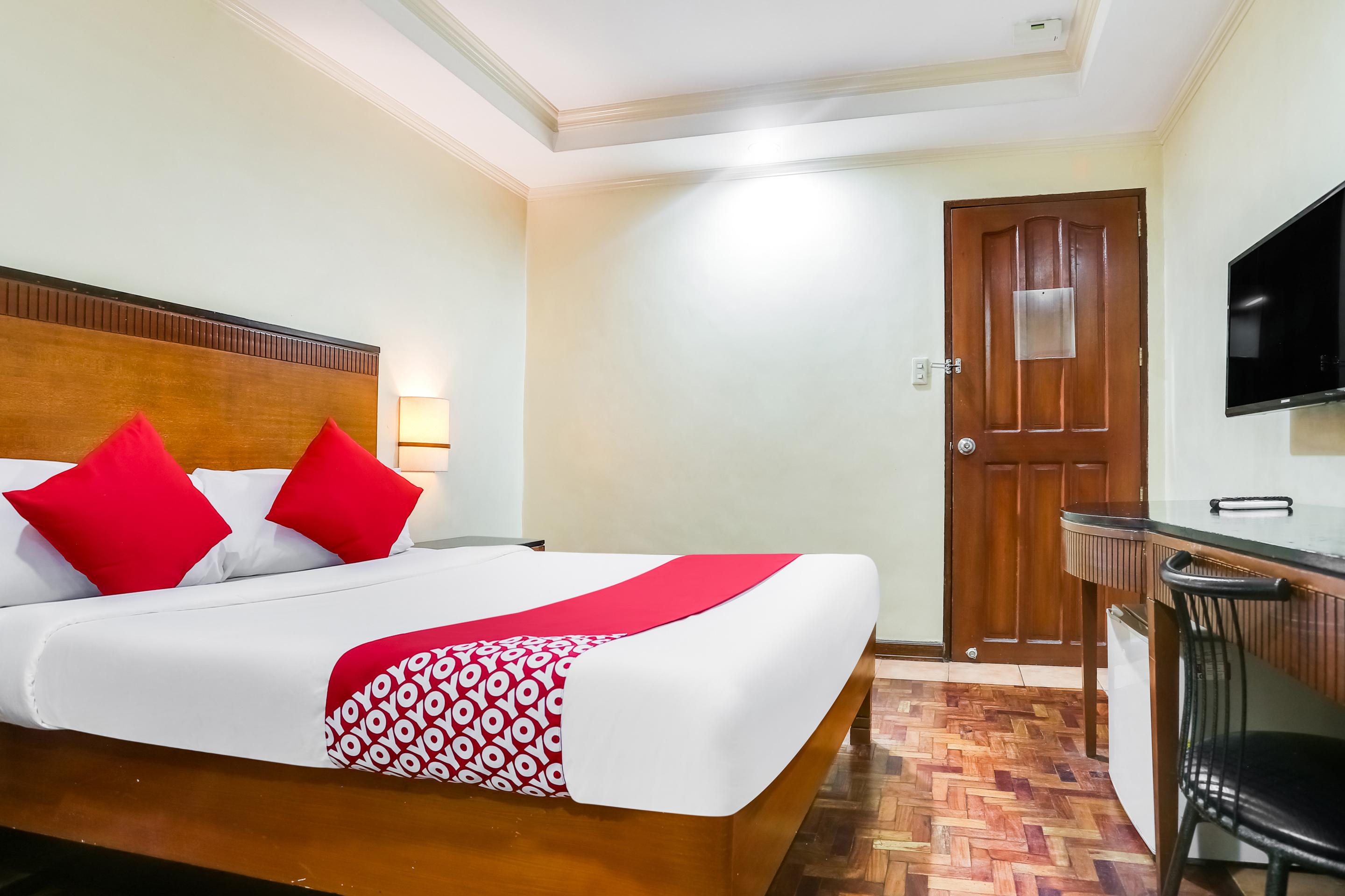 Royale Parc Inn & Suites Quezon City Zewnętrze zdjęcie