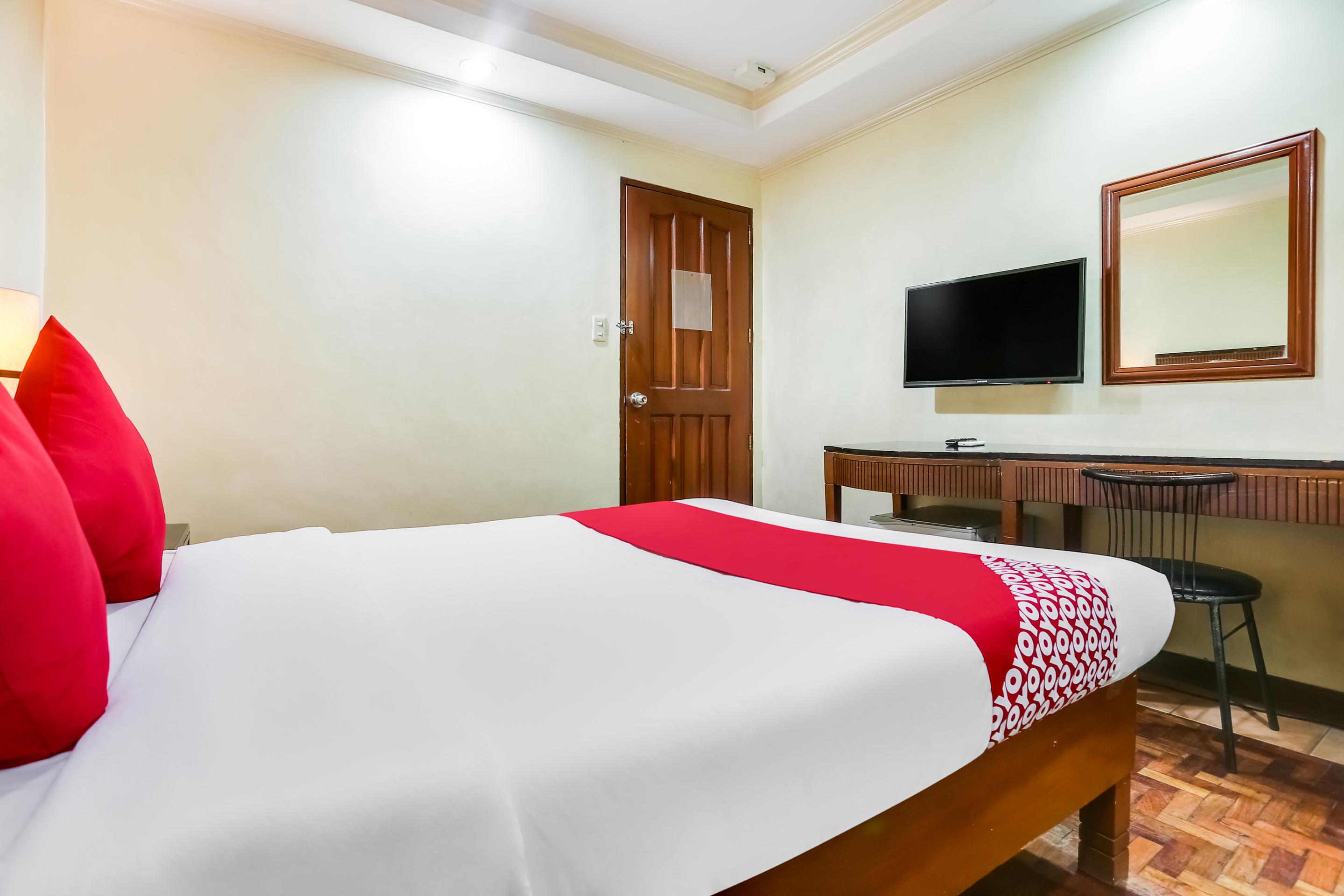 Royale Parc Inn & Suites Quezon City Zewnętrze zdjęcie