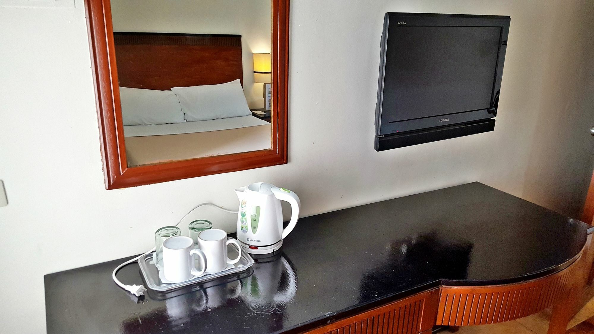 Royale Parc Inn & Suites Quezon City Zewnętrze zdjęcie